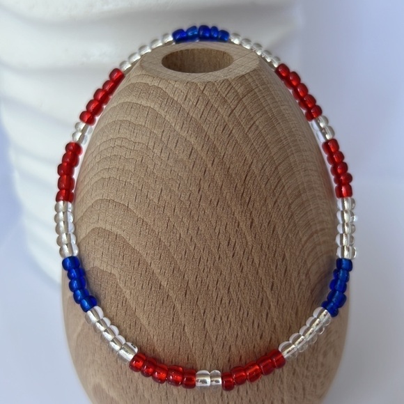 STRETCH Beaded Anklet Red White & Blue - Picture 1 of 9